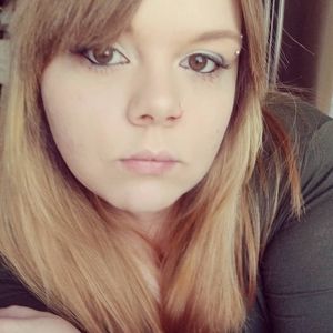 Meet your Posher, Shana